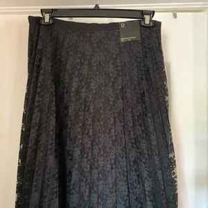 Banana Republic Lace Skirt NWT Size 12